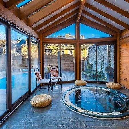 Le Rendez Vous De Vauban Gites & Spa Mont Dauphin Bagian luar foto